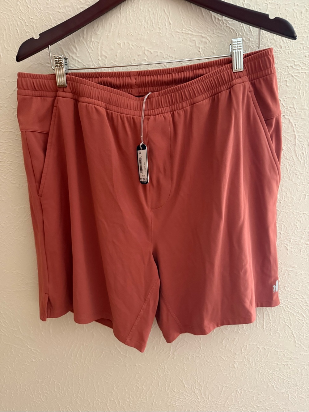 NWT Johnnie-O Rocke Performance Shorts | Men’s Large
